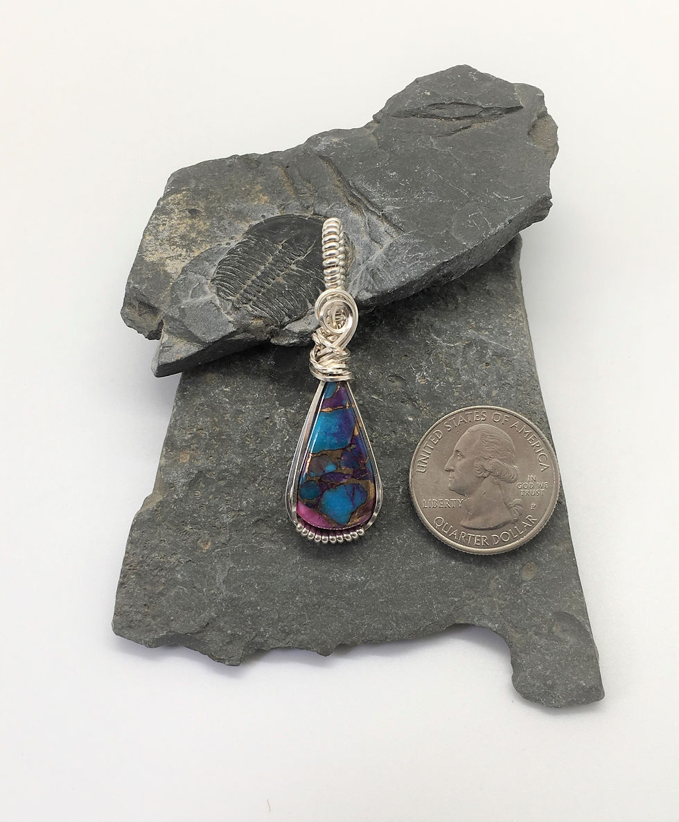 Thumbnail: Spiny Oyster Turquoise Pendant (C405)