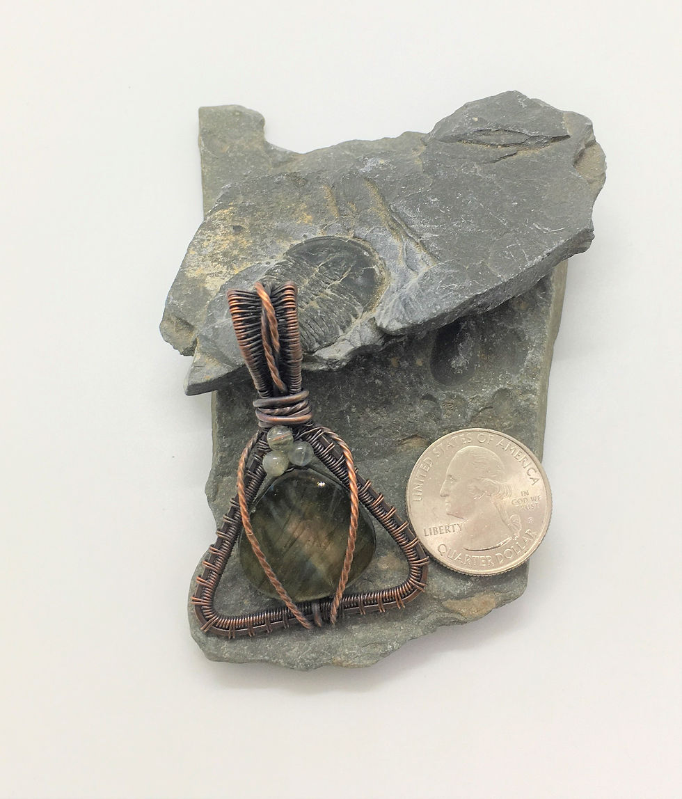 Thumbnail: Labradorite Wire Woven Pendant (C290)