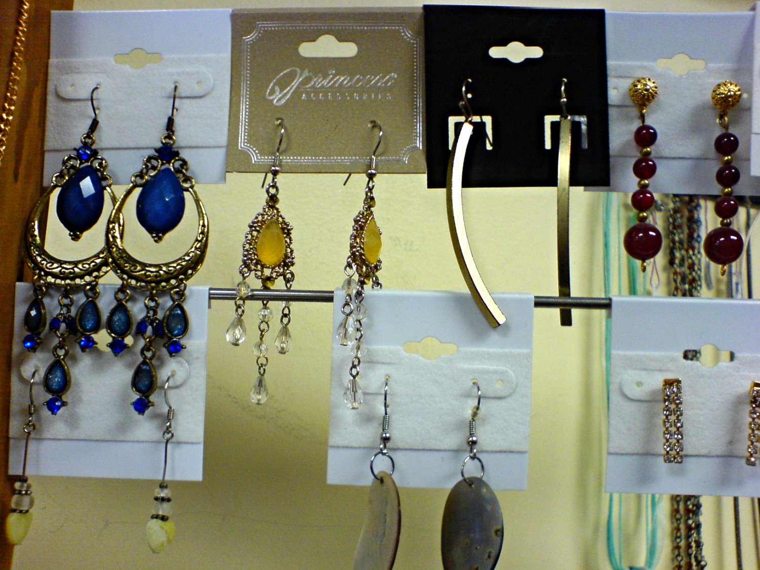 Dangle earrings