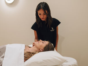 Why We Love Cosmetic Acupuncture Over Harsher Anti-Aging Treatments