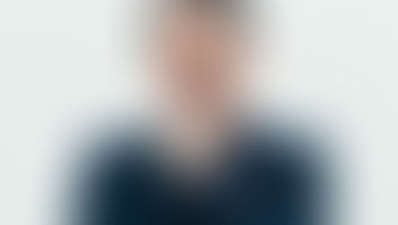 The Pain Forced Me To Recreate Myself ‒ Exclusive Interview With Vivien Roggero