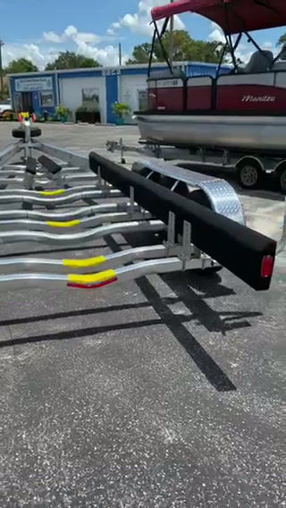 15,000 GVWR  28-35 FT Triple Axle