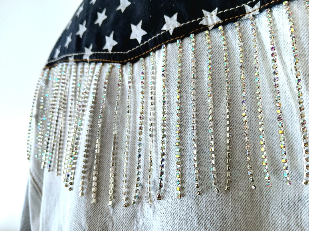 Alfama, Lisbon souvenirs, Second hand jacket, Custom denim jacket, veste en jean, casaco de ganga