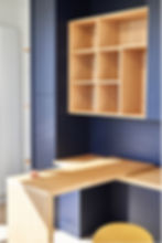 Mobilier sur mesure appartement avec espace bureau intégré