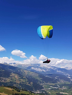 Fluggebiet Ilanz Flugschule Swissfly.jpg