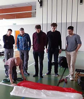 Notschirmpacken Flugschule Swissfly_edit