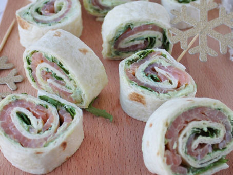 Wraphapje met avocado, roomkaas, rucola en gerookte zalm