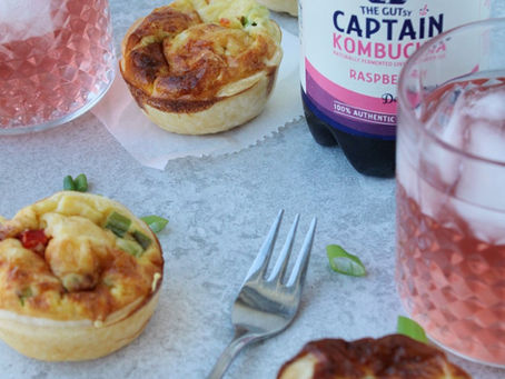 Miniquiches met spek, paprika en lente-ui