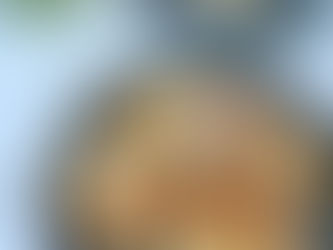 Bladerdeeghapje met roomkaas en hesp