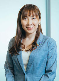 鈴木 彩子 revised .jpeg