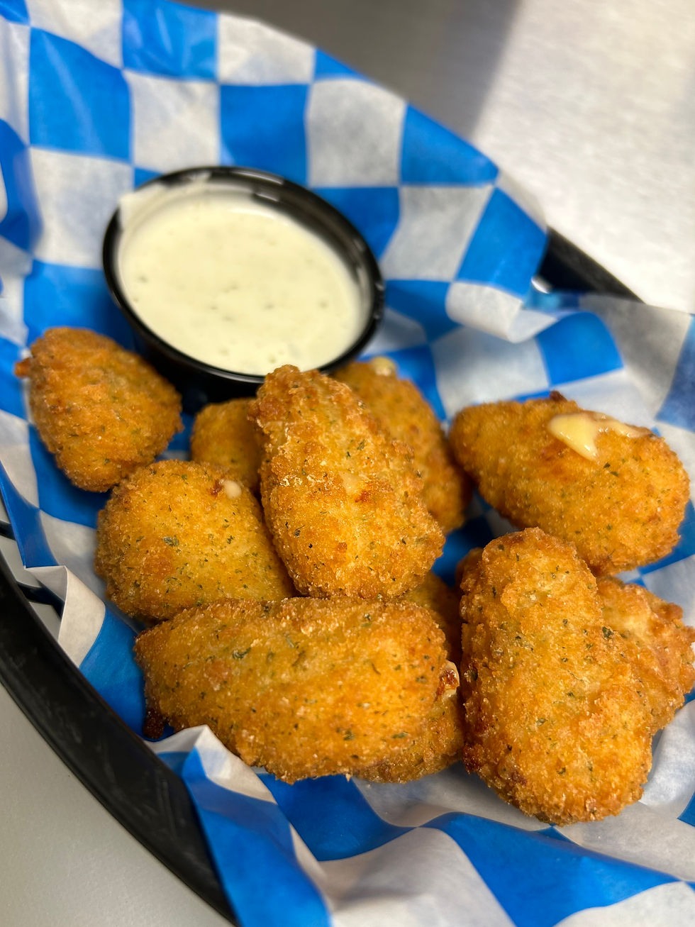 GOUDA MAC 'N' CHEESE BITES image
