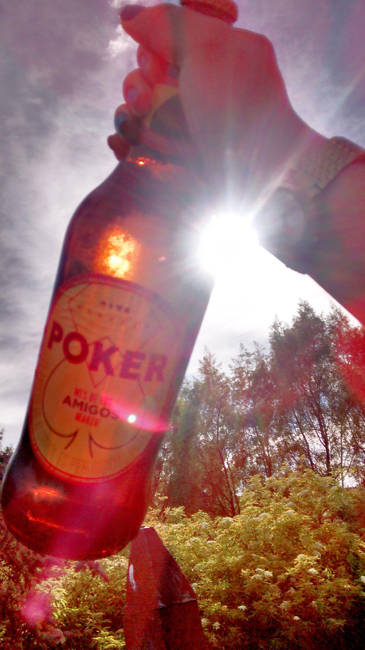 Cerveza Poker.