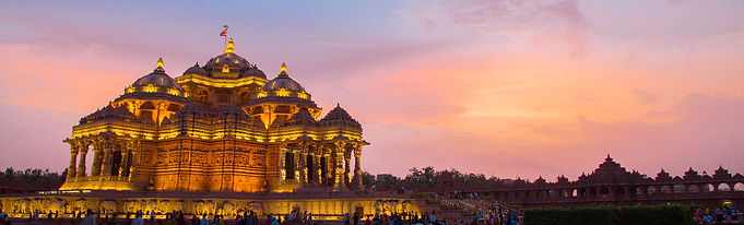 Akshardam Temple in evening
