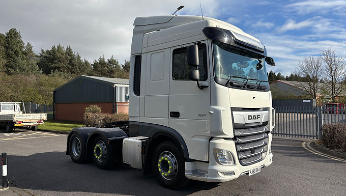 For sale or hire Daf XF 480 space cab MidLift tractor unit