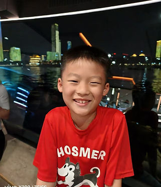 周华珺.jpg