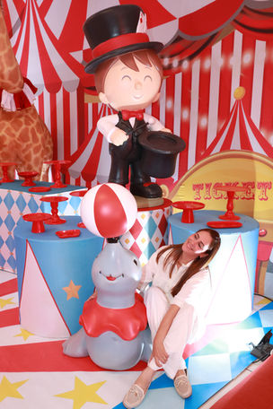 CIRCO AZUL E VERMELHO (6).JPG