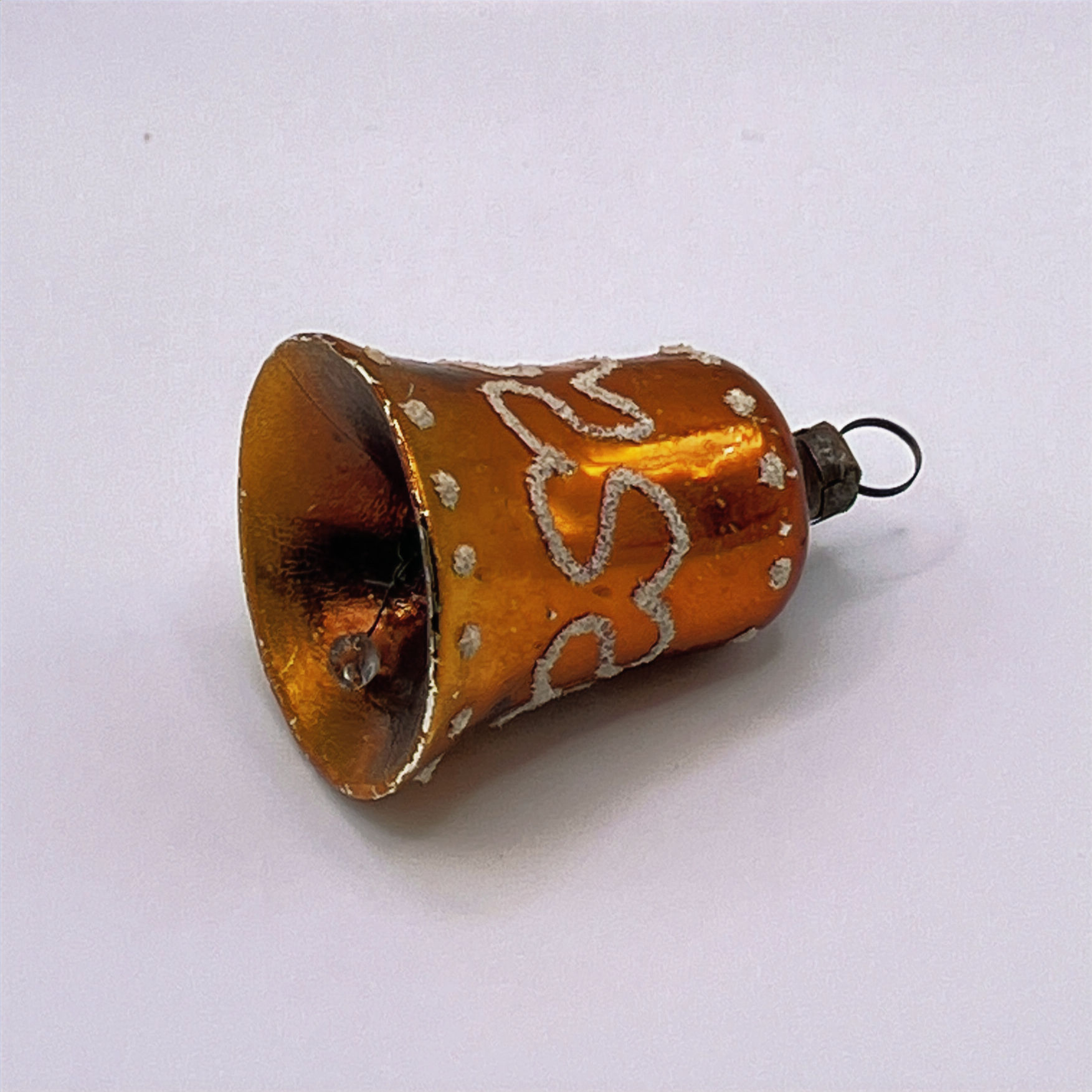Vintage glazen kerstklok, oranje, wit gesuikerd, 5cm