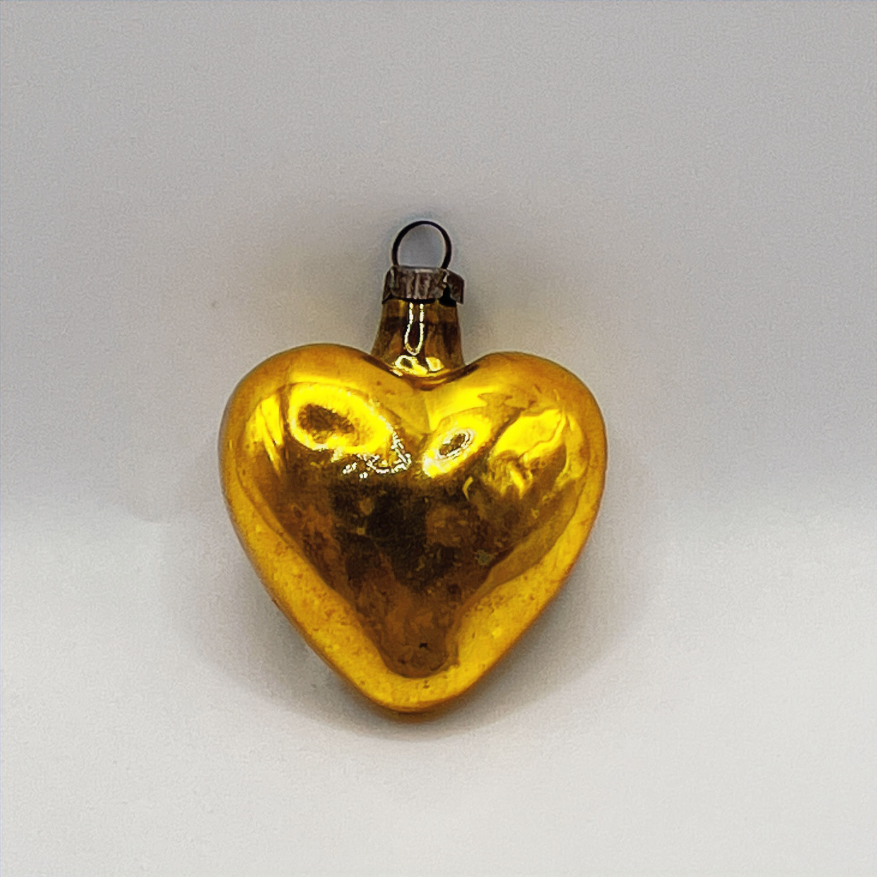 Vintage glazen kerstbal, hartje, geelgoud, 4,5cm