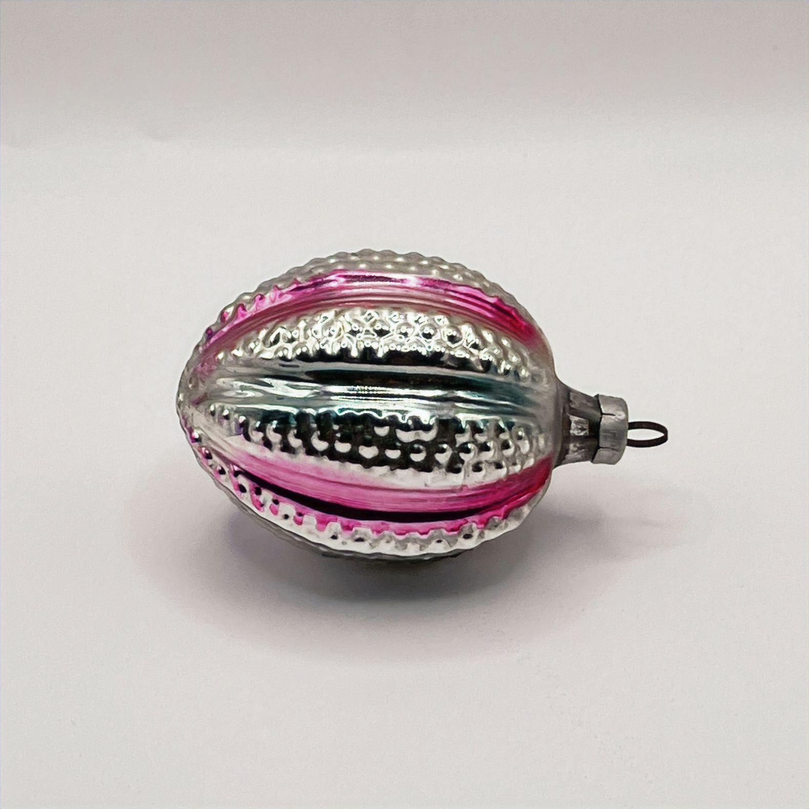 Vintage glazen kerstbal, noot, zilver, lichtblauw, roze, 6cm