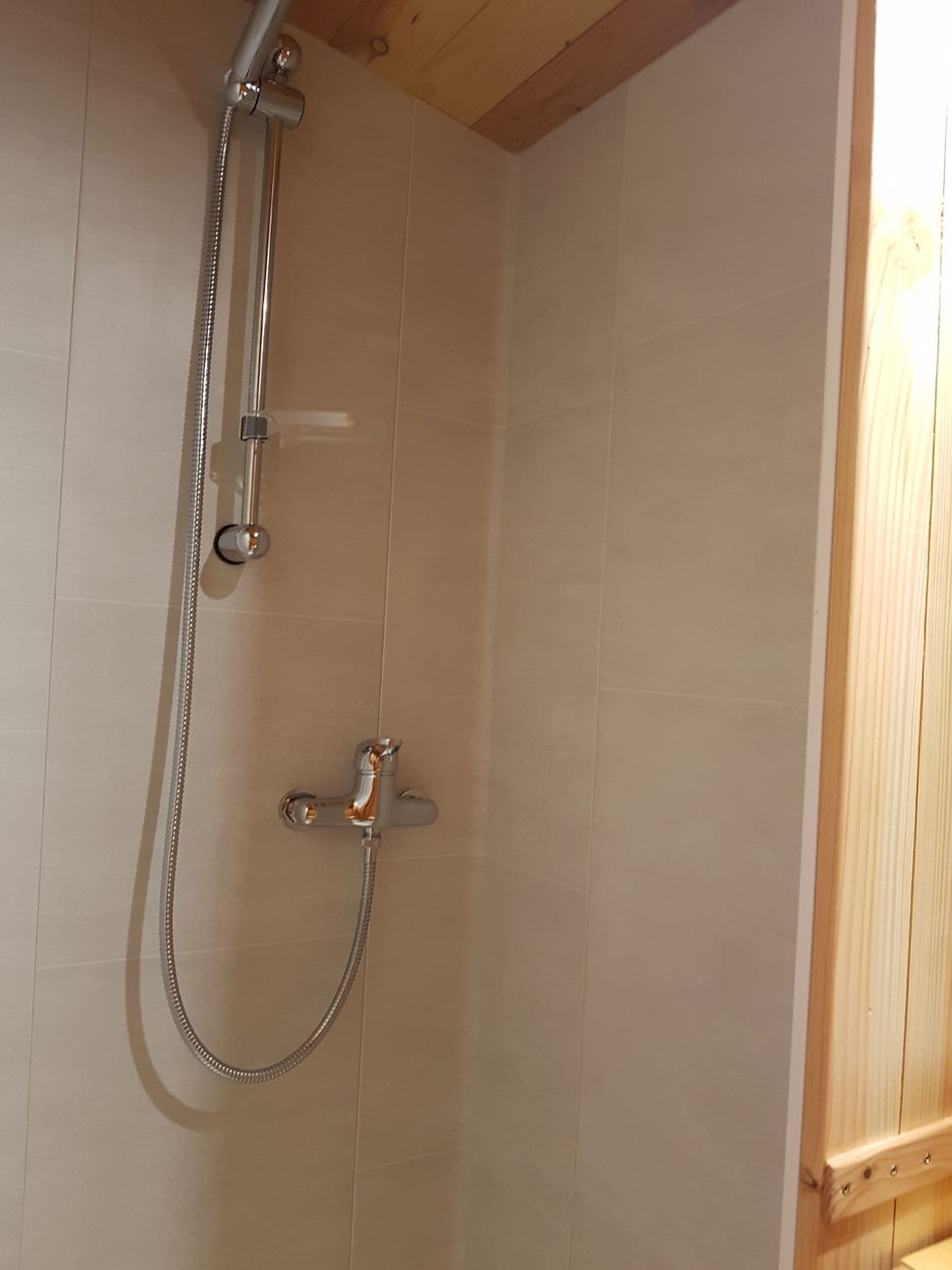 Roulotte Papillon douche