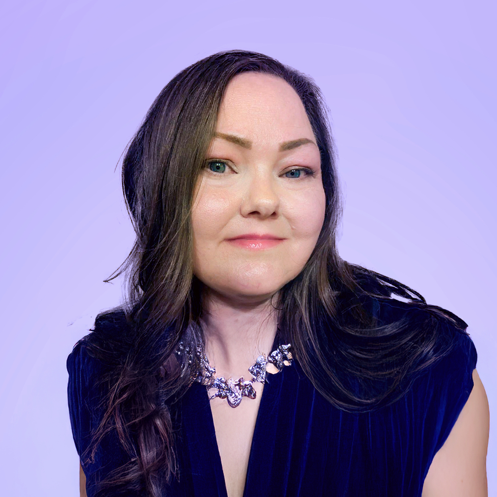 Jenny Constantine Headshot 2.png