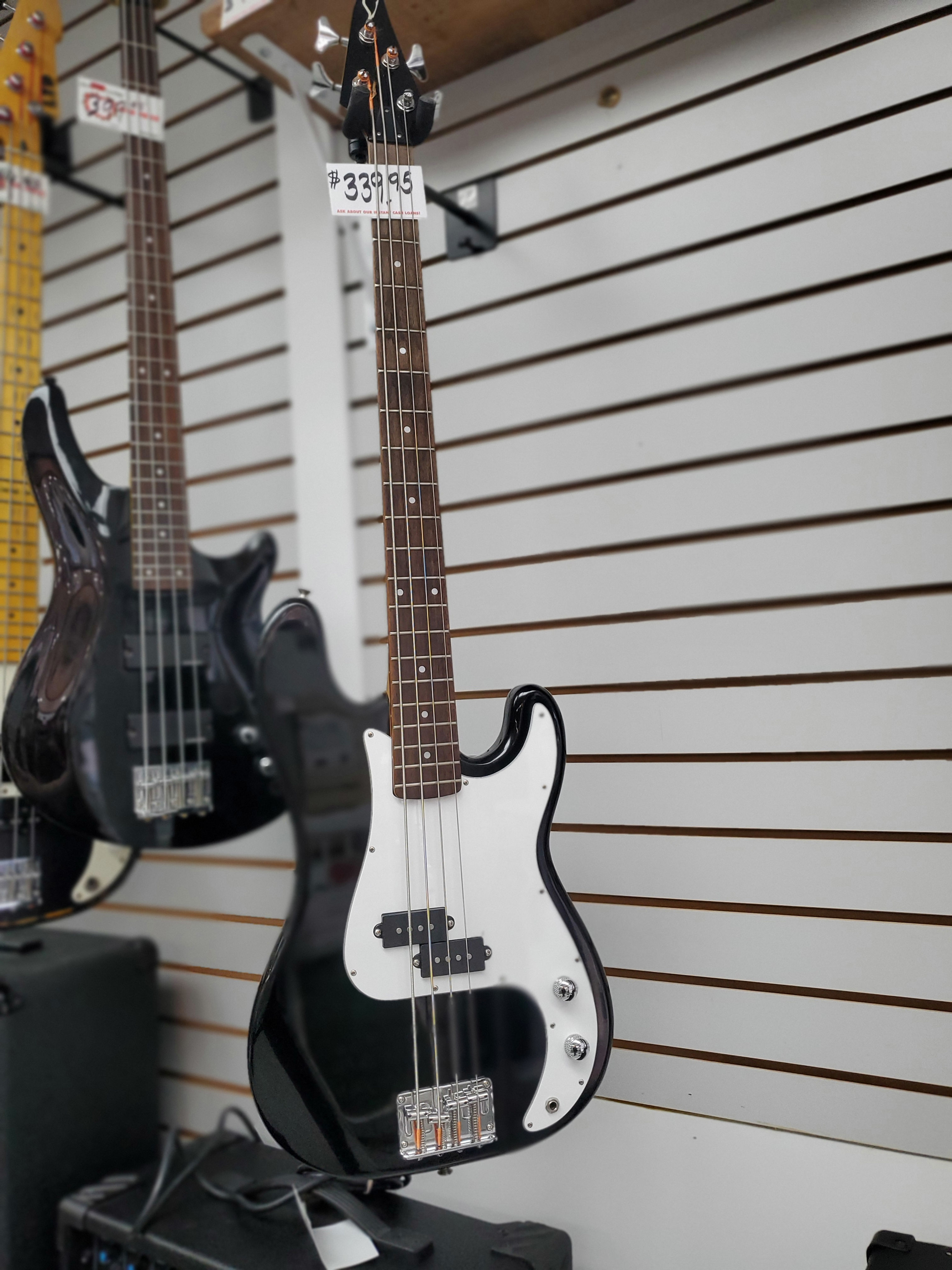 Vantage P-Bass (USED)