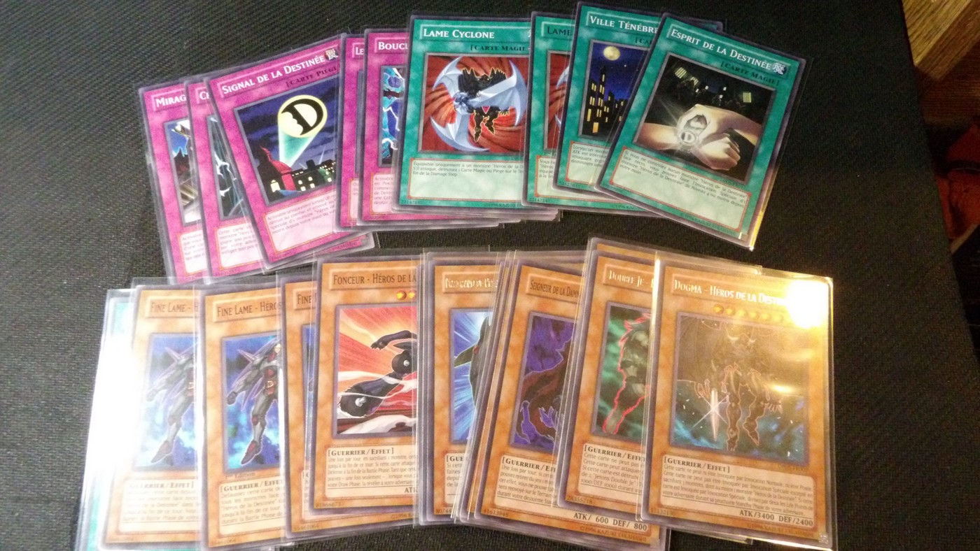 Carte Yu Gi Oh! TCG, Lot Théme Héros de la Destinée (Ténébre)