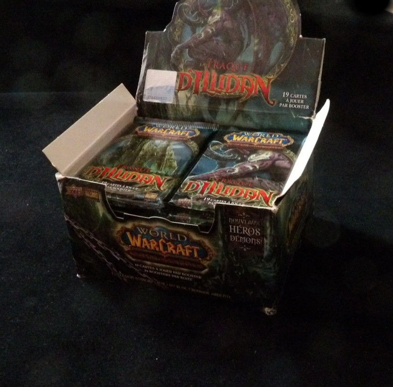 Miniature : Lot de 12 Boosters + la boite 'WoW TCG' La Traque d'Illidan, édition 2008