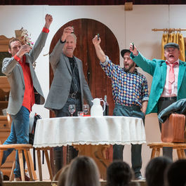 Moulin Rouge 2022_057.jpg