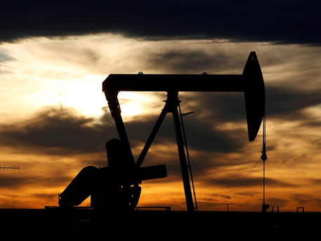 النفط يواصل التراجع اليوم بعد " تشديد" اوروبا على احتمالية الاغلاق فى وقت الاعياد