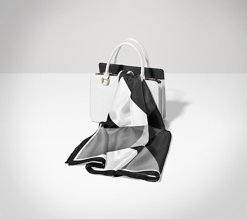HSS with Handbag Mockup by Creatsy®_M_UNIONE B&W_Q