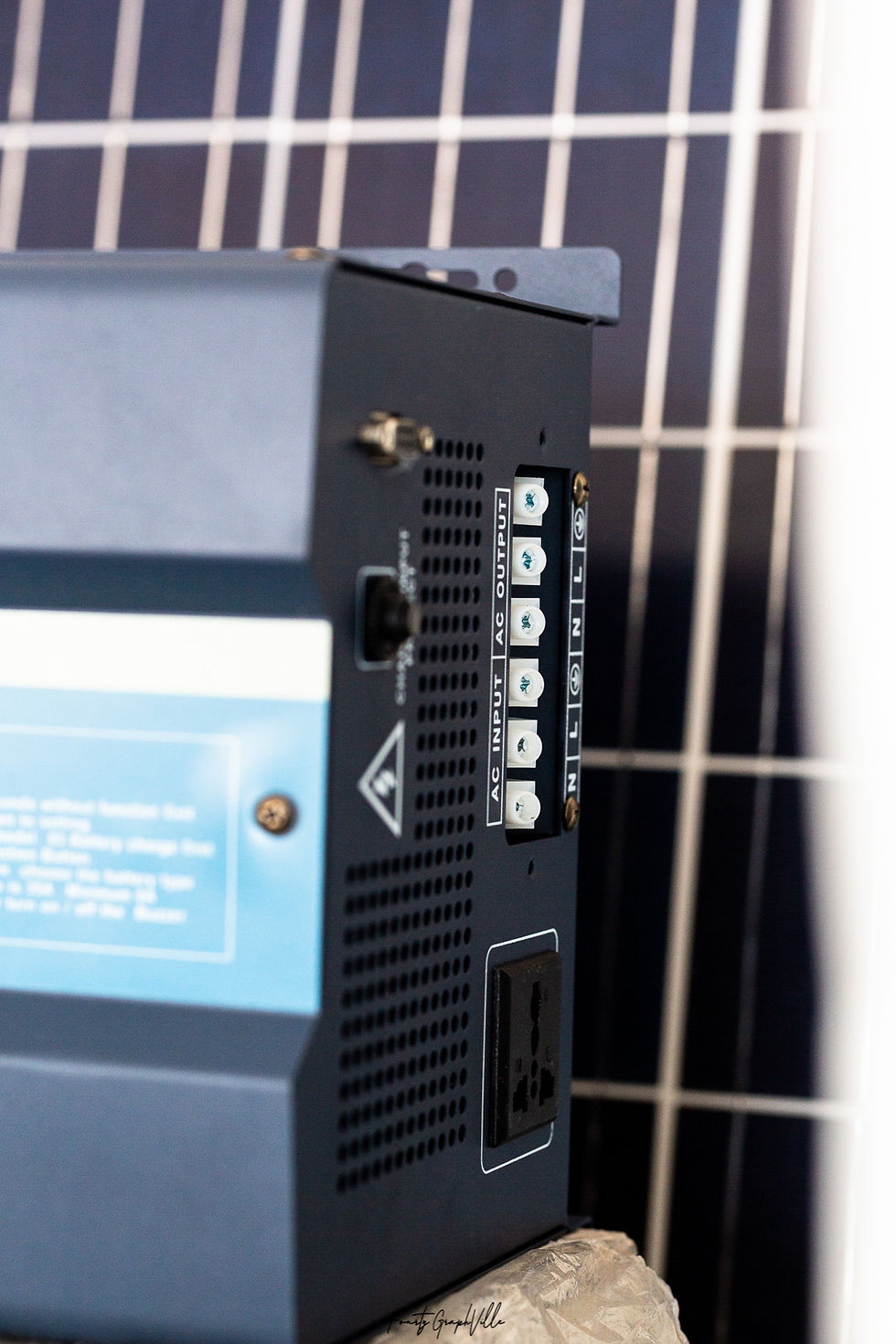 Thumbnail: JetPower Wall mounted Inverter SI-H Series