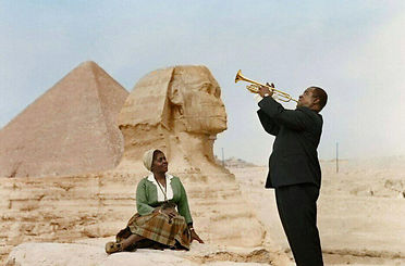 Louis Armstrong_wife at Sphinx.jpg