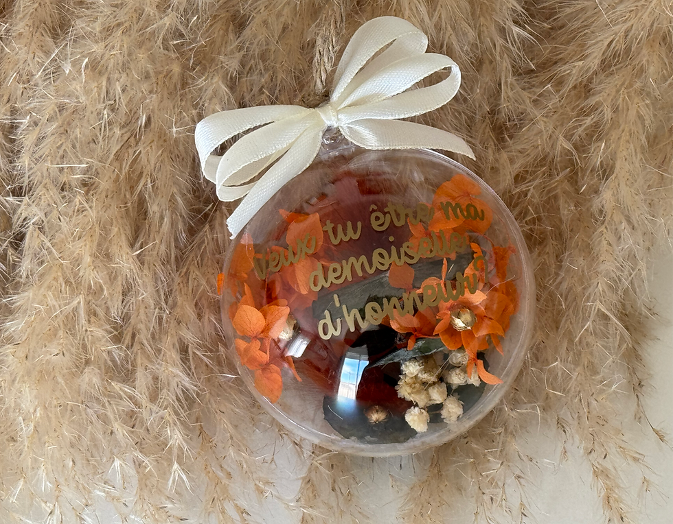 Miniature : Bombe de Noël – Demande demoiselle d’honneur personnalisée en fleurs séchées
