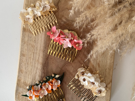Pourquoi choisir un peigne en fleurs stabilisées pour votre coiffure de mariage bohème ?