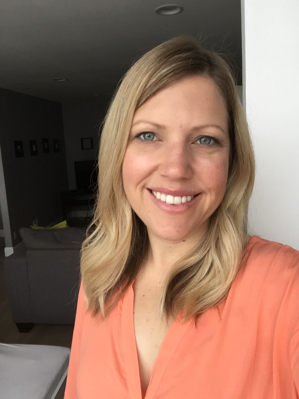 Jennifer Aprea school board candidate