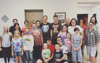 Large group photo: The Foster Closet volunteers