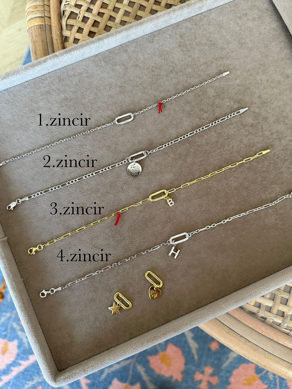 Thumbnail: Kişiselleştirilebilir Kilitli Unisex Zincir Bileklik | 925 Ayar Gümüş