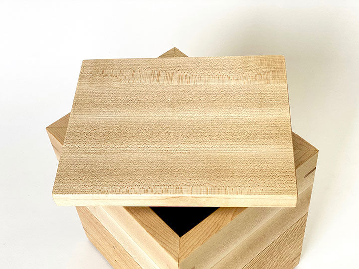 Thumbnail: Maple and Oak Cremation Urn