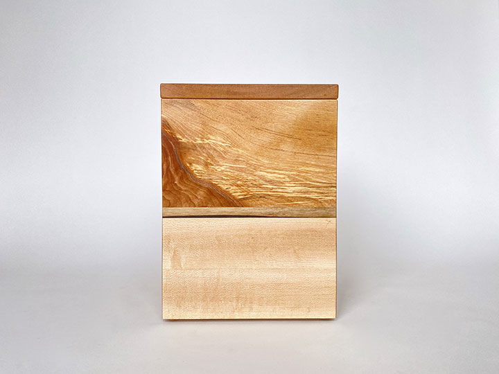 Miniature : Urne au paysage en merisier et érable