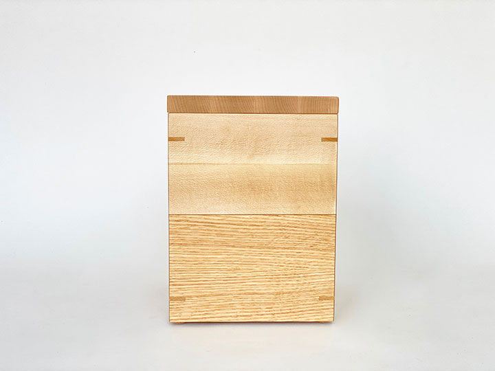Thumbnail: Maple and Oak Cremation Urn