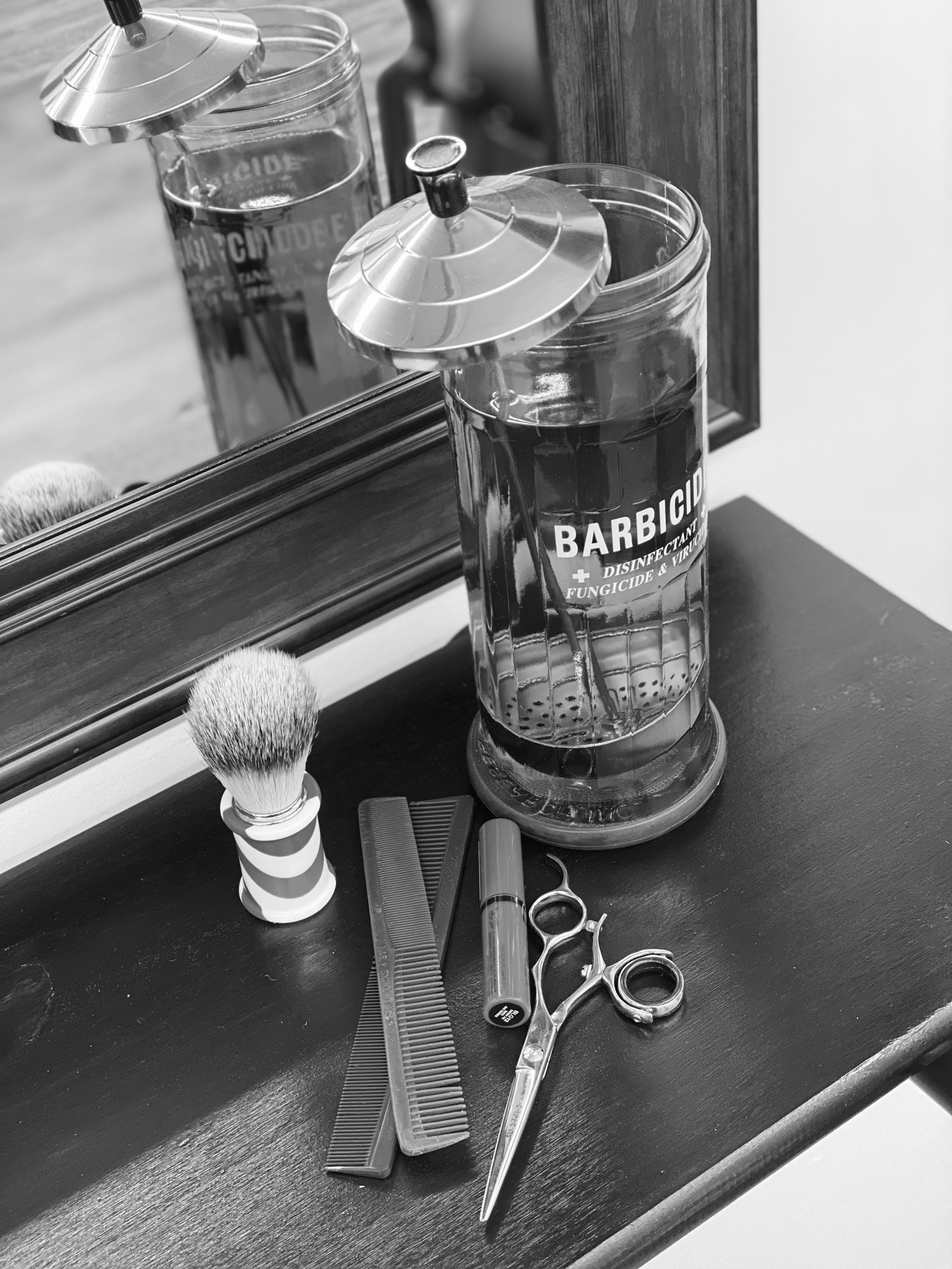 パブミラー　BAR barber ガレージ FotoFuze_7120542_4_30_2024_8_6