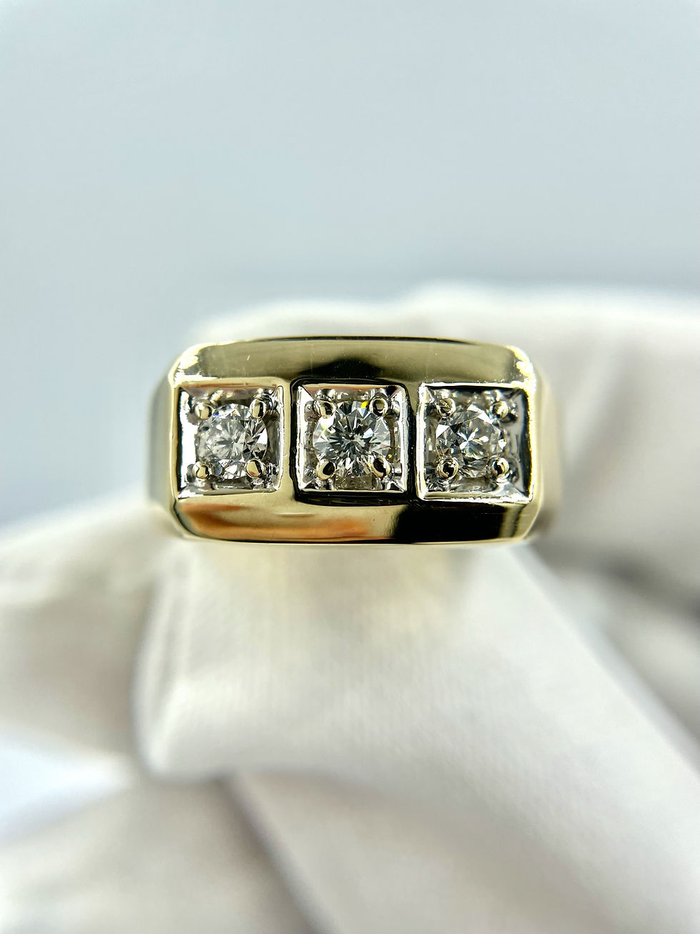Thumbnail: MEN'S DIAMOND 3 STONE RING 10K