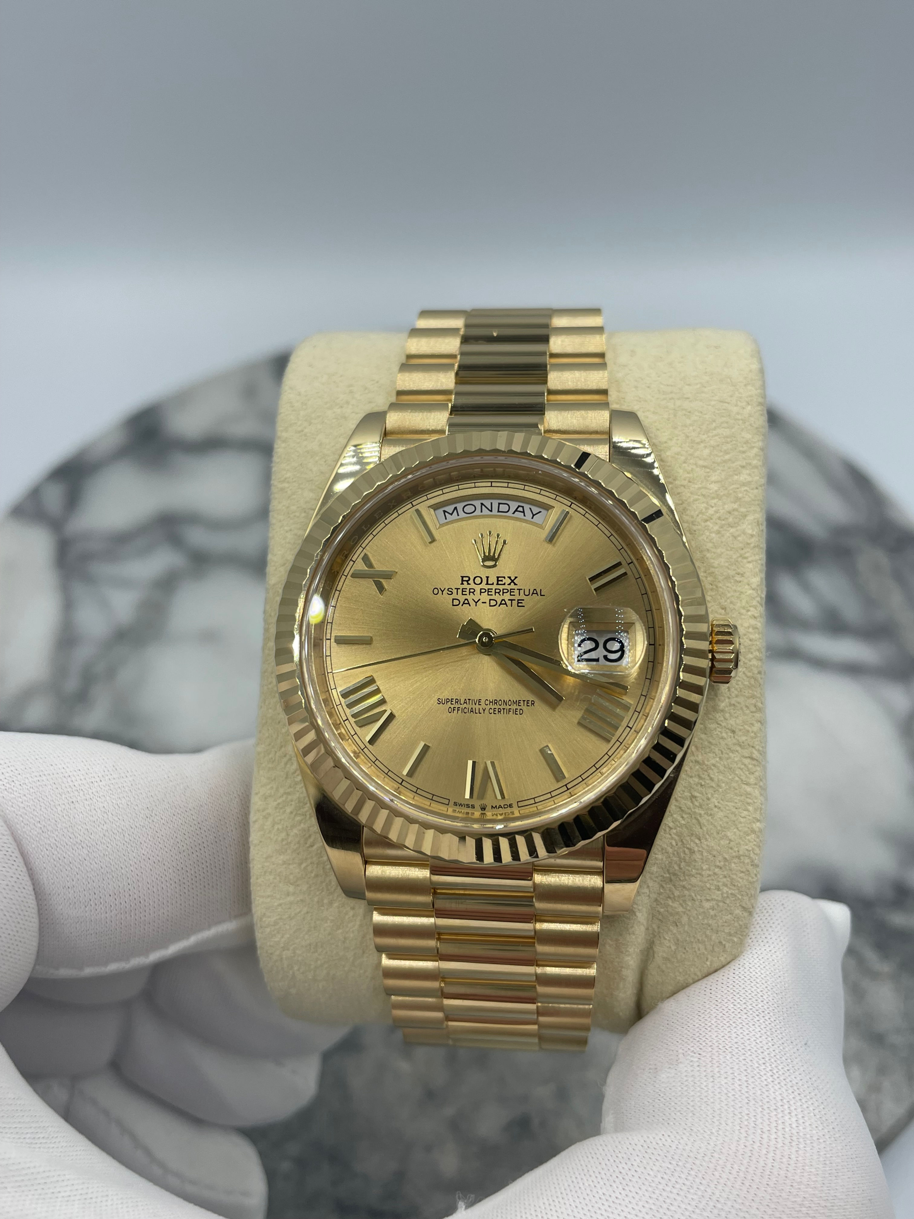 2020 ROLEX DAYDATE 40MM PRESIDENT 18KYG
