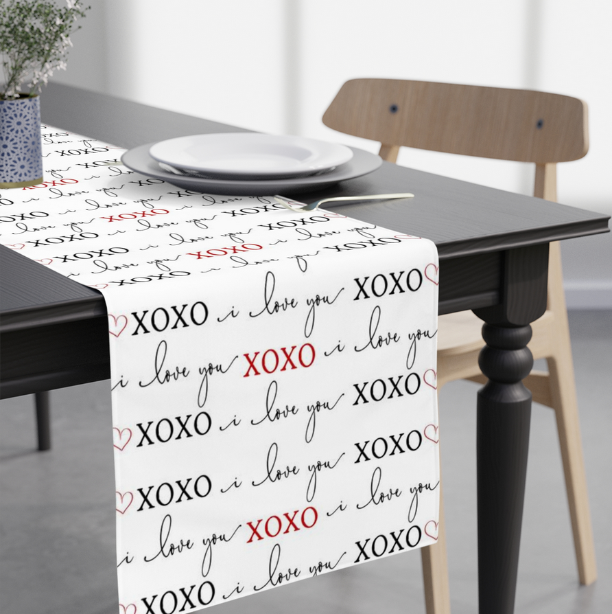Thumbnail: Valentine's Day Table Runner