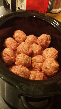 Meatballs Filled with Cheese