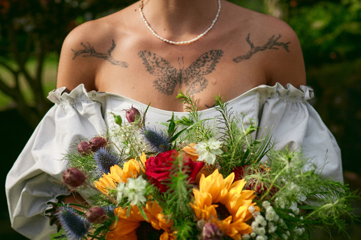 Campbell River Wedding Photography: "Romantic wedding photography in Campbell River, Vancouver Island, coastal and forest landscapes for timeless ceremony moments."
Comox Valley Wedding Photographer: "Professional wedding photographer in Comox Valley, capturing couples' special day against Vancouver Island’s views."
Alberni Valley Wedding Photos: "Wedding photography in Alberni Valley, Vancouver Island, with natural candid images among beautiful outdoor backdrops."
Nanaimo Wedding Photography Services: "Elegant wedding photography in Nanaimo, Vancouver Island, capturing the joy of each couple at scenic venues and waterfront locations."
Parksville couple photographer, Campbell River engagement photographer, Comox Valley couple photoshoot, Campbell River couple photo session, Comox Valley couple portraits photos