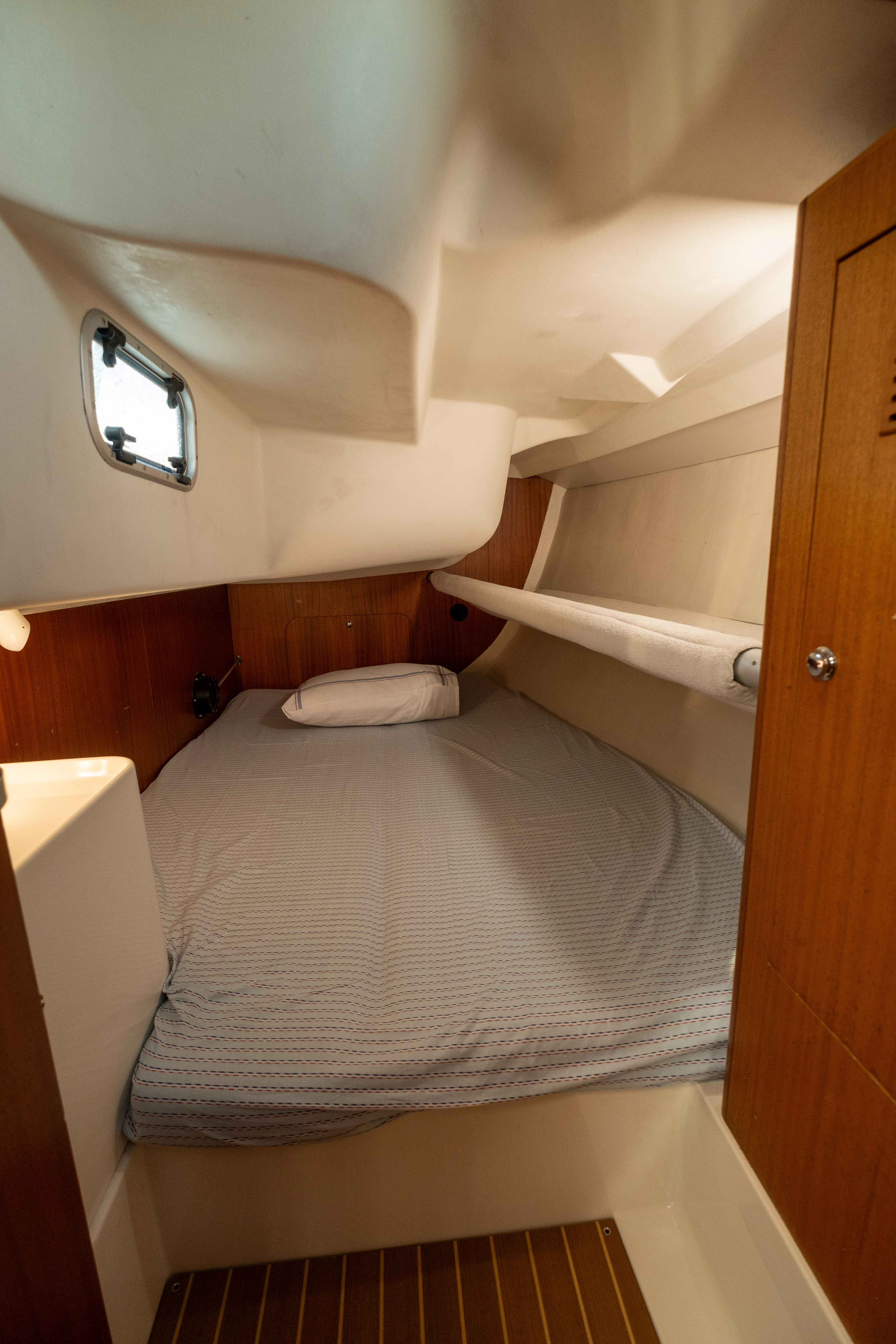 yelkenli tekne yatak