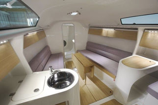 Hit Sailing, MAT 110 yelkenli yarış yatı izmir iç mekan