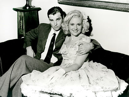 Men and women fashion 1950s.jpg